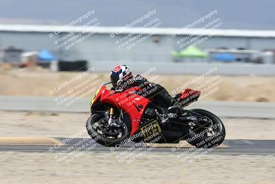 media/Apr-18-2025-CVMA Friday Practice (Fri) [[88baa45499]]/Racer 2/Session 5 (Turn 14 Tip In)/